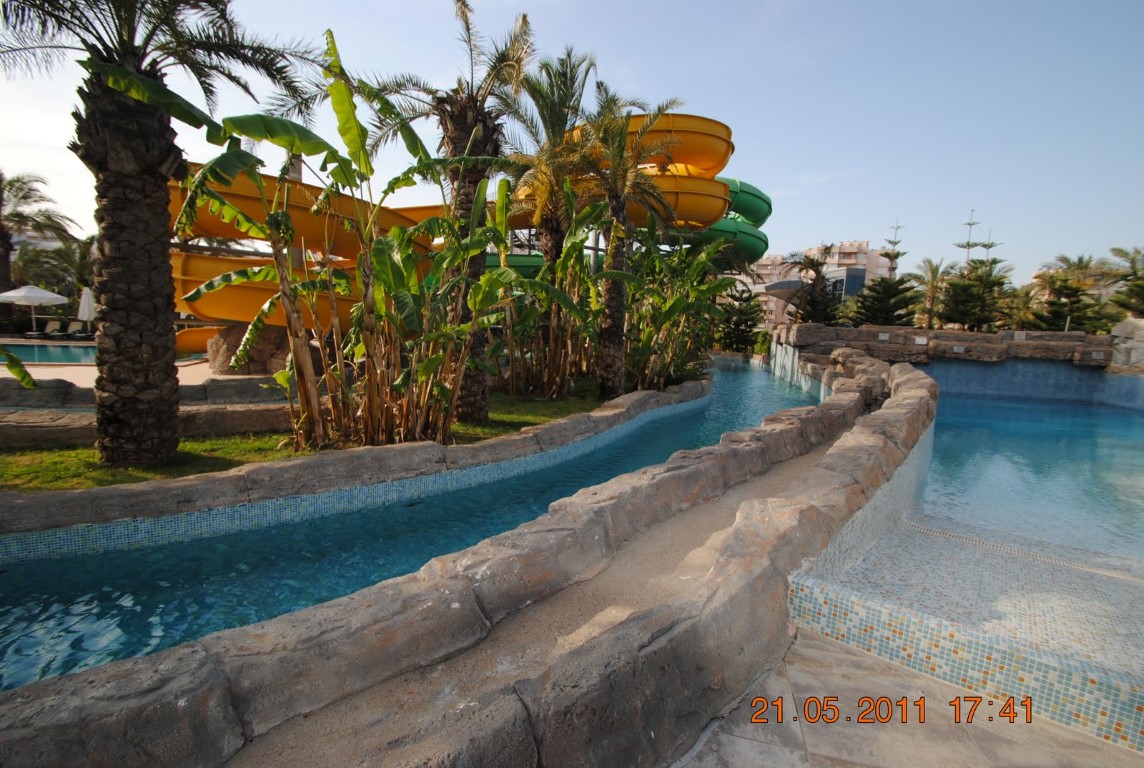 imagini hotel ROYAL WINGS LARA